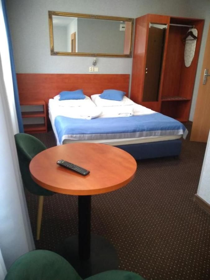Отель Hotel Pomorski Быдгощ-17