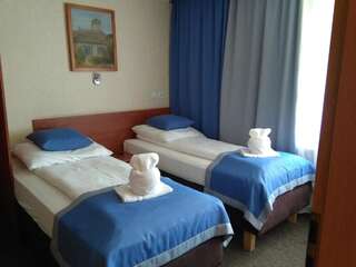 Отель Hotel Pomorski Быдгощ Двухместный номер с 2 отдельными кроватями-1
